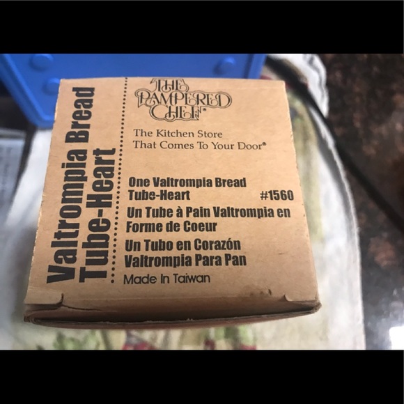 NIB Pampered Chef Valtrompia Heart Bread Tube#1560 - Picture 3 of 4
